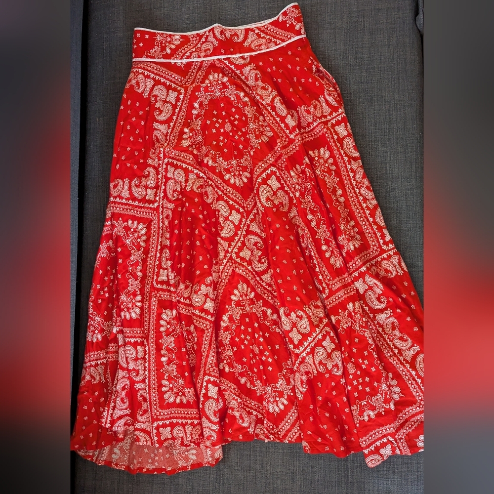 Red Paisley Button-Up Skirt - Picture 6 of 6